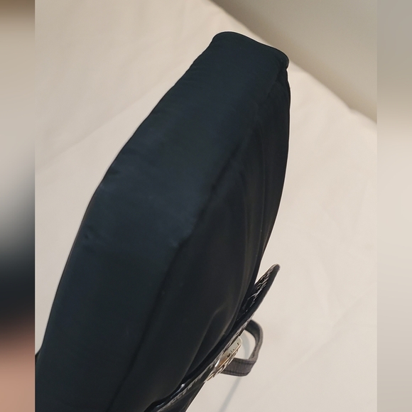 BRIGHTON bag - mini crossbody wallet and phone holder nylon/patent leather bag - Picture 10 of 14